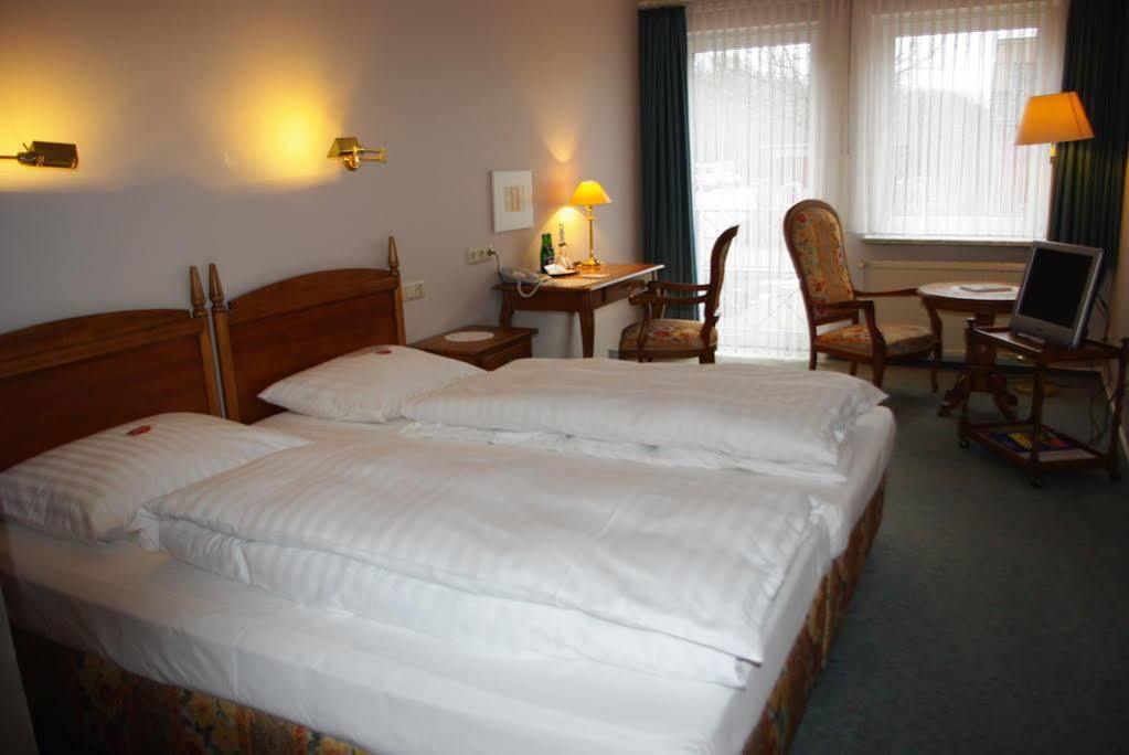 Kino-Hotel Meyer Harsefeld المظهر الخارجي الصورة